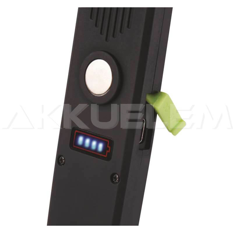 P4538 SMD LED + LED 700lm szerelőlámpa 1200mAh tölthető Li-ion akkuval