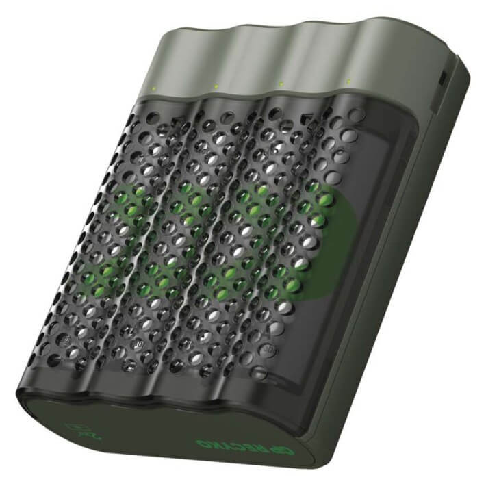 GP ReCyko M452 akkutöltő + 4db 2600mAh AA akku