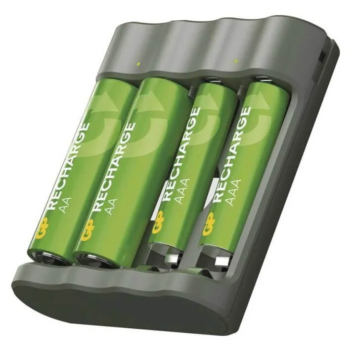 POWER BANK B441 akkutöltő + 2db AA és 2db AAA akku GP