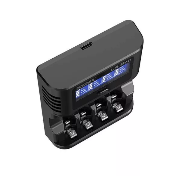 Xtar L4 Pro töltő 1,5V li-ion és 1,2V NiMH AA/AAA akkukhoz LCD kijelzővel