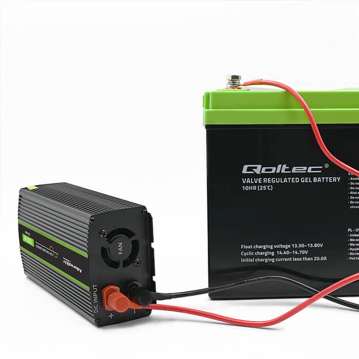 Inverter Qoltec 12V 600W/1200W SINUS -1 x usb - szemes sarus kábellel