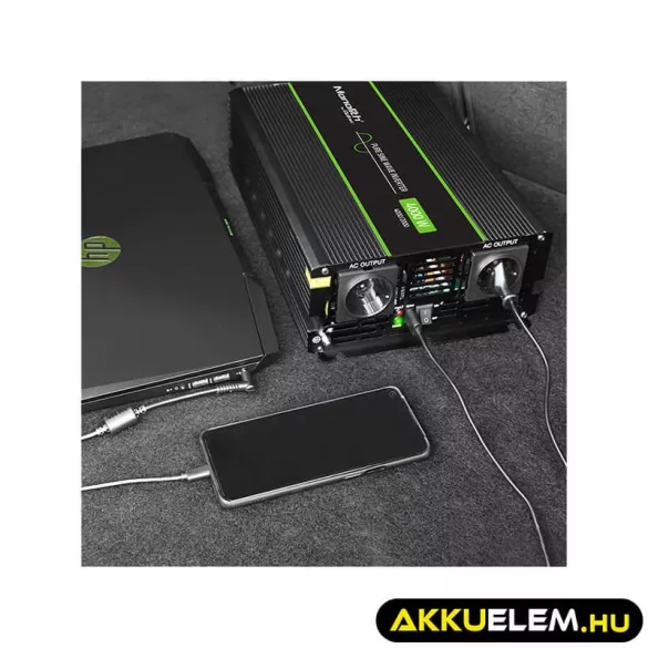 Qoltec színusz Inverter 2000W (max. 4000W) 24 V-ról 230V-ra