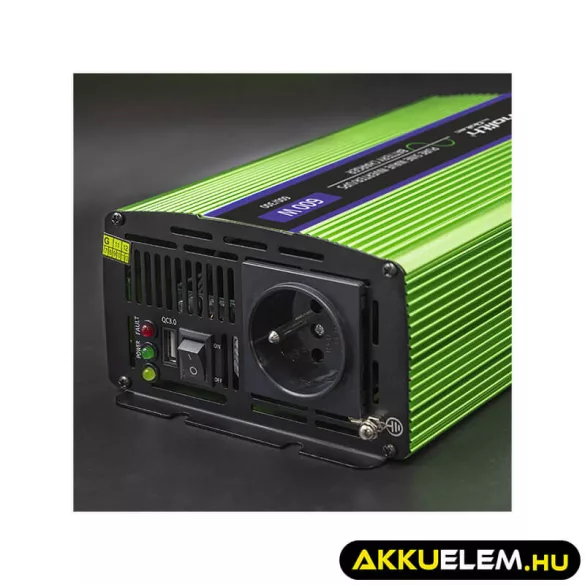 Qoltec színusz Inverter + Akkumulátor töltő, UPS 300W/600W 12V -> 230V