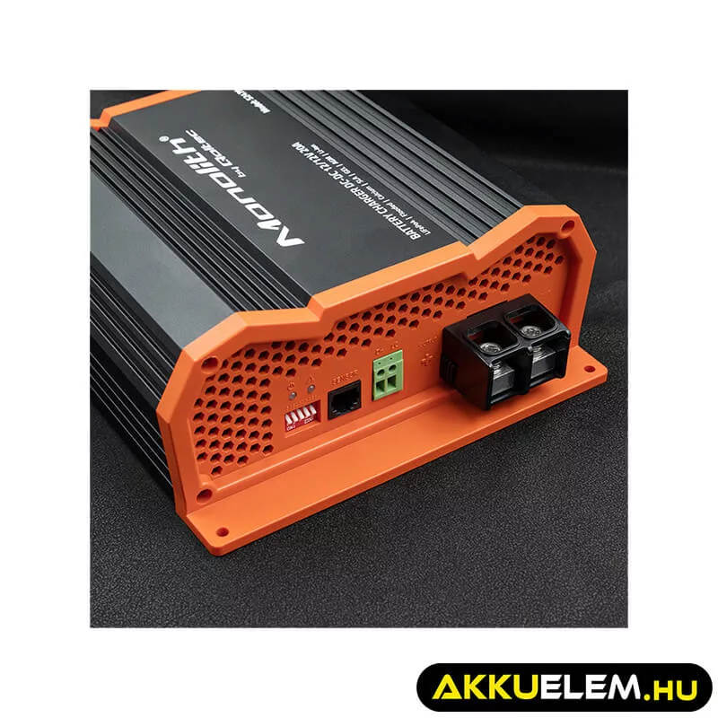 Qoltec DC-DC töltő LiFePO4 AGM 12V akkumulátorokhoz 20A 250W