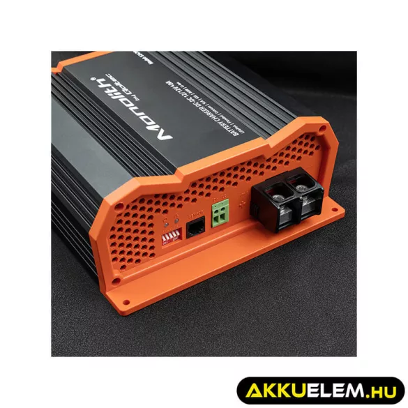 Qoltec DC-DC töltő LiFePO4 AGM 12V akkumulátorokhoz 40A 500W