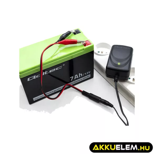 Qoltec Automatikus töltő AGM GEL STD 12V akkumulátorokhoz 1A LED jelzés AC/DC