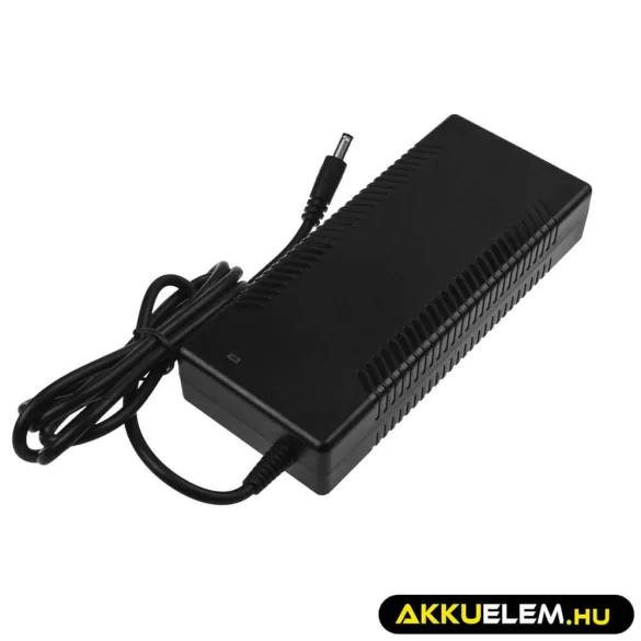 Utángyártott elektromos kerékpár akkumulátor töltő 54.6V 2A (5.5*2.1mm) E-BIKE 48V - GreenCell