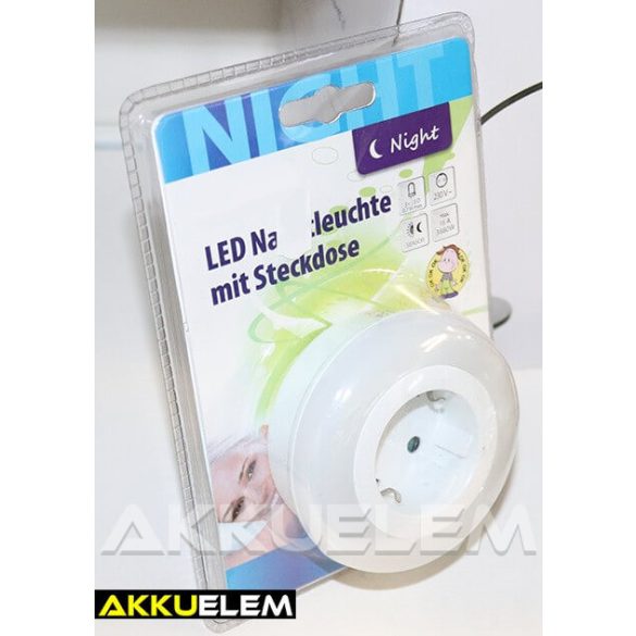 P3308 LED éjszakai fény dugaljjal