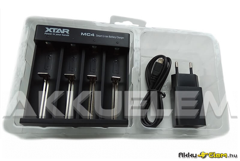 XTAR MC4 négy csatornás Li-ion 5V-os akkumulátor töltő