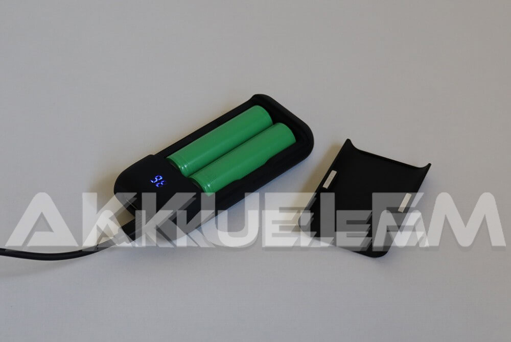 Akkutöltő-powerbank XTAR PB2 2A | Li-ion 18650 akkukhoz