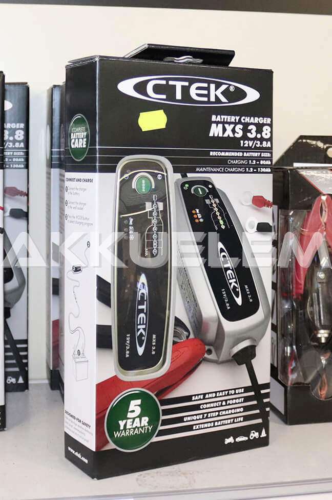 CTEK MXS 3.8 autó akkumulátor töltő 12V