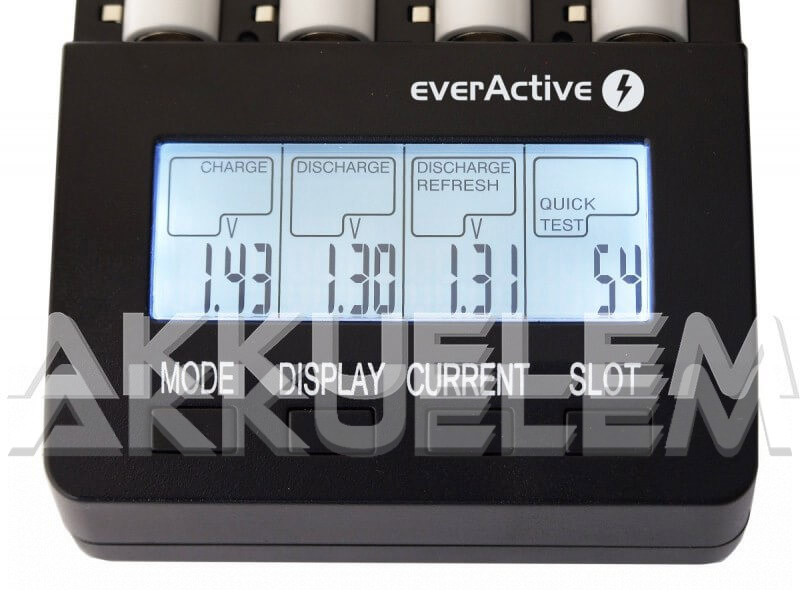 everActive NC-3000 AA AAA elemméretű akkumulátor töltő 1,4A