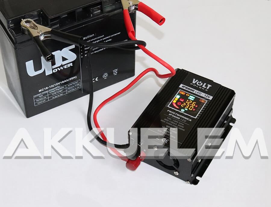 VOLT Polska IPS600 LED 12V 300W/max. 600W trapéz inverter LED-kijelzős