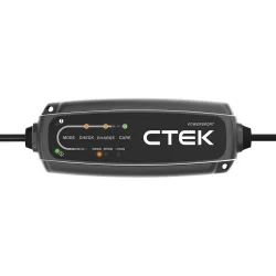 CTEK CT5 Time To Go autó akkumulátor töltő 12V 5A