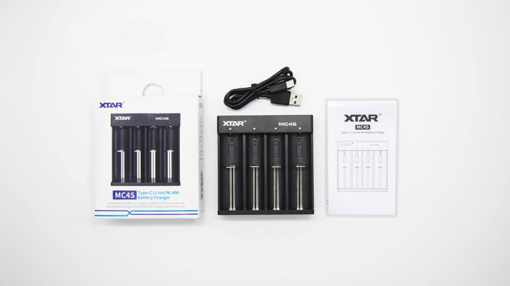 XTAR MC4S Ni-MH Li-ion akkutöltő 0.5A 1A USB-C kábellel tápegység nélkül